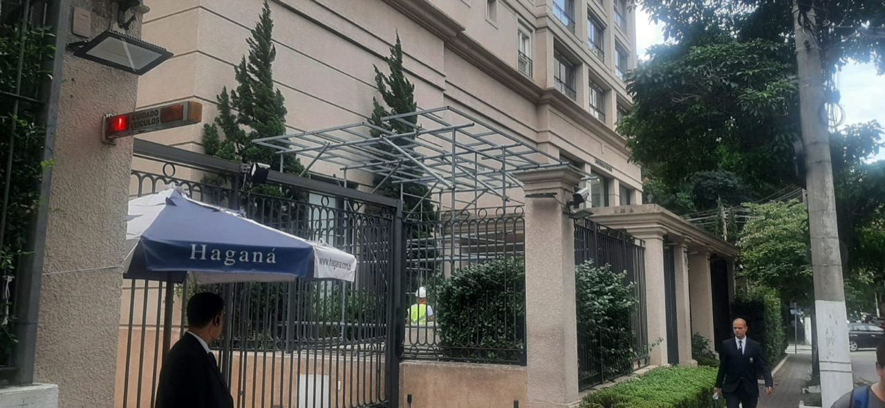 Bandeja Periférica e Cargueira — Pórtico Real